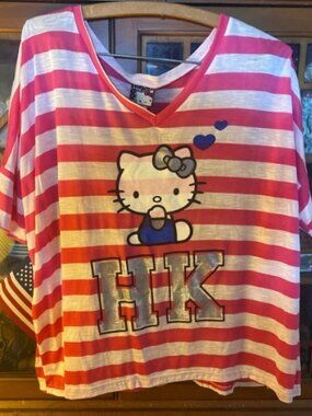 Hello Kitty red and white striped short sleeved T-shirt